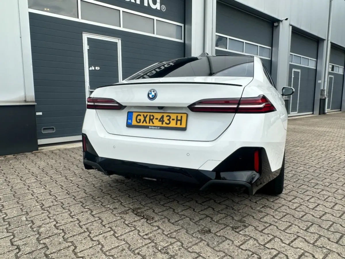 530e X-drive M-Sport bj2024 *Leer *Laser *NL auto *Cruise