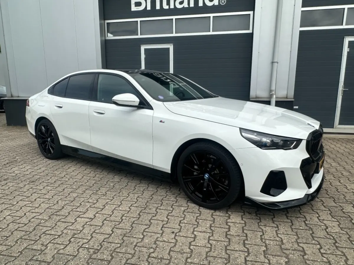 530e X-drive M-Sport bj2024 *Leer *Laser *NL auto *Cruise
