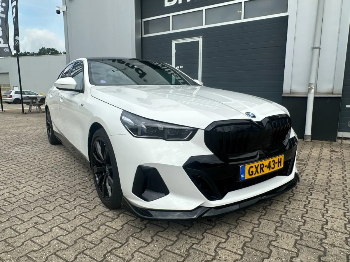 530e X-drive M-Sport bj2024 *Leer *Laser *NL auto *Cruise