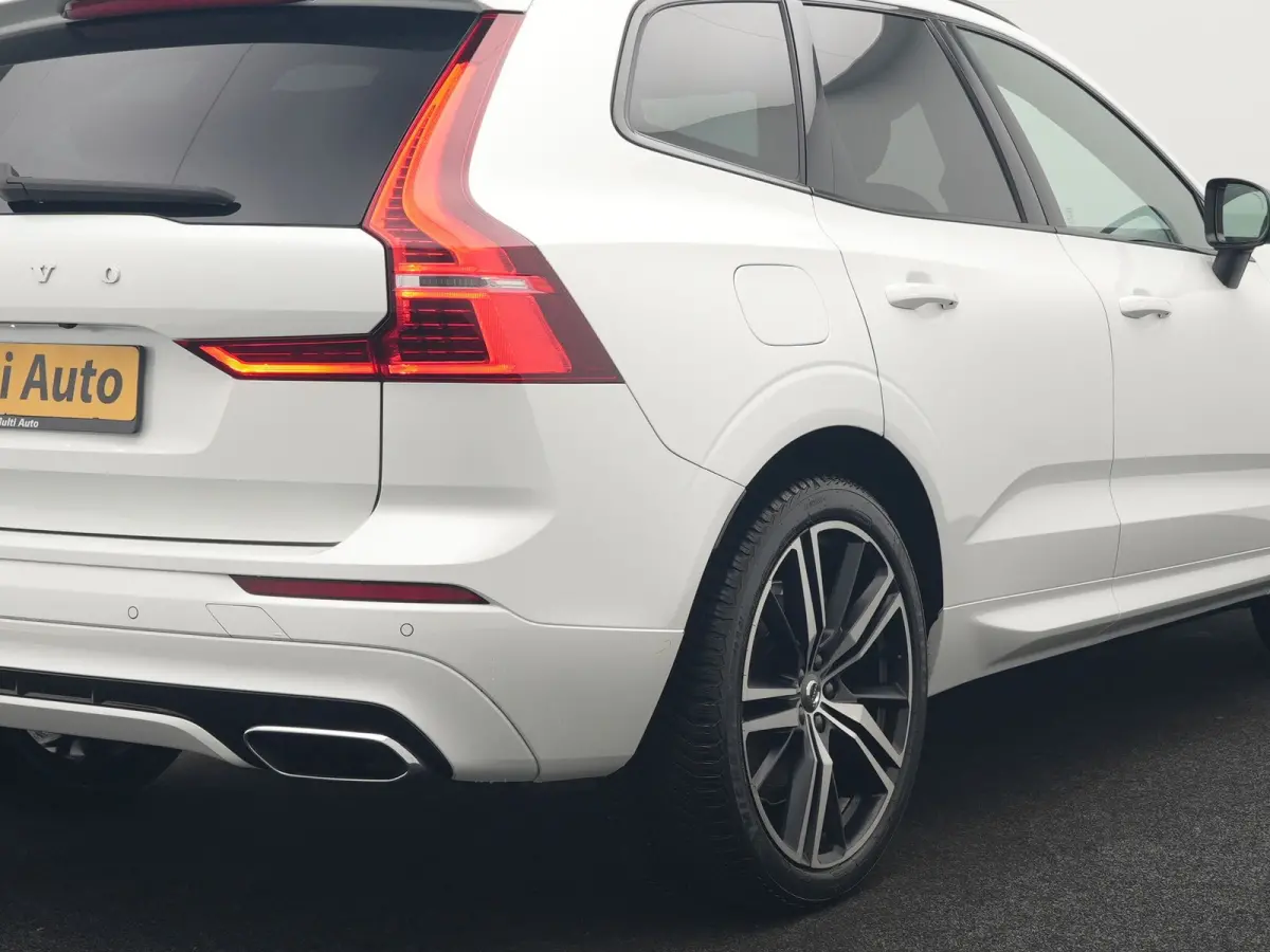 Recharge T8 AWD R-Design PHEV 391pk Dealer O.H. | Panodak | Luchtvering | Head Up | Camera | Harman & Kardon | Sportstoelen Memory & Verwarmd | 21"L.M | Apple Carplay | Keyless | Blis | Virt