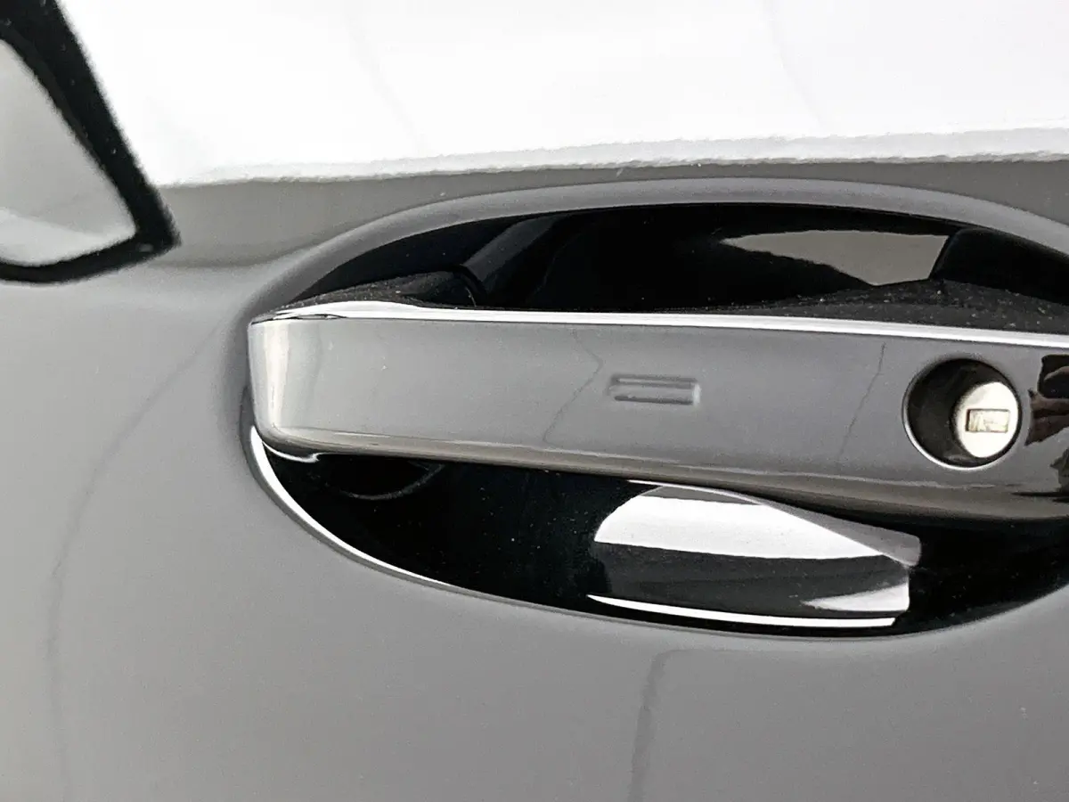 1.5 eHybrid R-Line Edition | 204PK | Automaat | Trekhaak | Black Style Pakket | Camera |