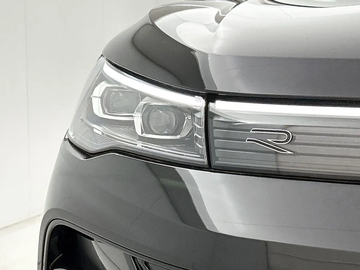 1.5 eHybrid R-Line Edition | 204PK | Automaat | Trekhaak | Black Style Pakket | Camera |