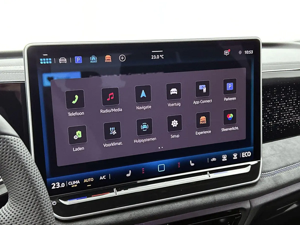 1.5 eHybrid R-Line Edition | 204PK | Automaat | Trekhaak | Black Style Pakket | Camera |