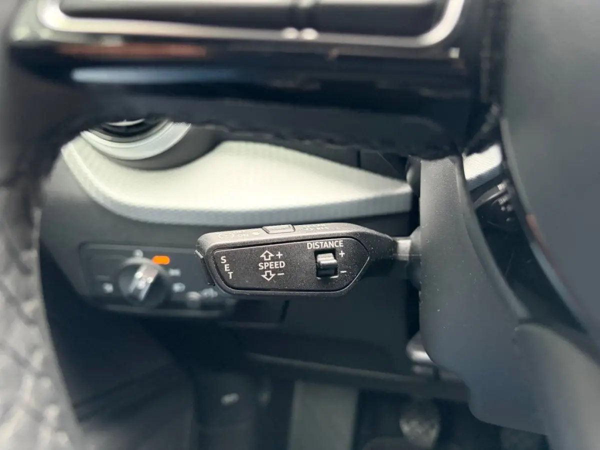 30 TFSI 1e eigenaar LED ACC V-cockpit Carplay Android PDC NL-auto