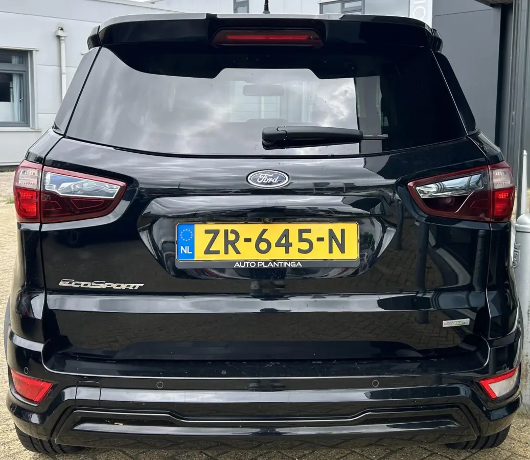 1.0 EcoBoost ST-Line Black 125PK | ZEER NETTE STAAT | BOMVOL | NIEUWE D-RIEM + BEURT | Achteruitrijcamera | Stoelverwarming | Stuurverwarming | Voorruitverwarming | Navigatie | Apple Carplay