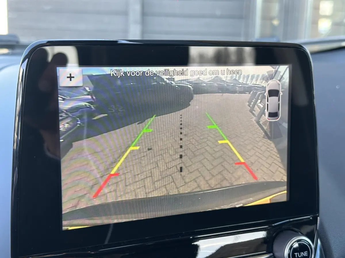 1.0 EcoBoost ST-Line Black 125PK | ZEER NETTE STAAT | BOMVOL | NIEUWE D-RIEM + BEURT | Achteruitrijcamera | Stoelverwarming | Stuurverwarming | Voorruitverwarming | Navigatie | Apple Carplay