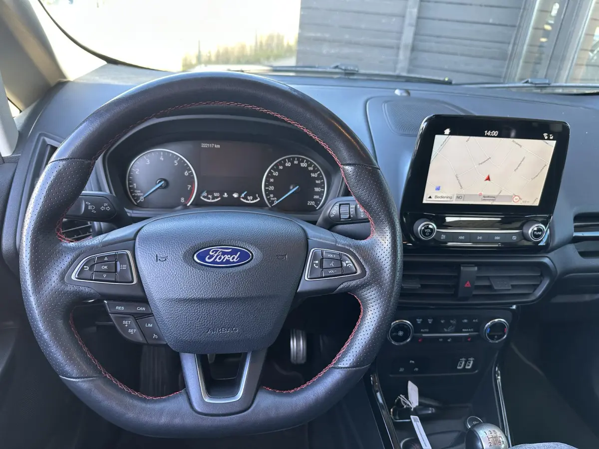 1.0 EcoBoost ST-Line Black 125PK | ZEER NETTE STAAT | BOMVOL | NIEUWE D-RIEM + BEURT | Achteruitrijcamera | Stoelverwarming | Stuurverwarming | Voorruitverwarming | Navigatie | Apple Carplay