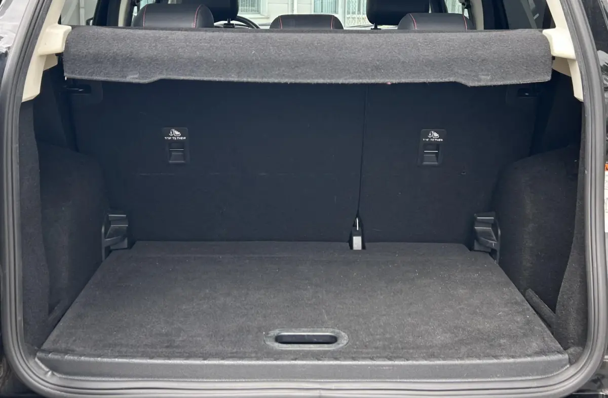 1.0 EcoBoost ST-Line Black 125PK | ZEER NETTE STAAT | BOMVOL | NIEUWE D-RIEM + BEURT | Achteruitrijcamera | Stoelverwarming | Stuurverwarming | Voorruitverwarming | Navigatie | Apple Carplay