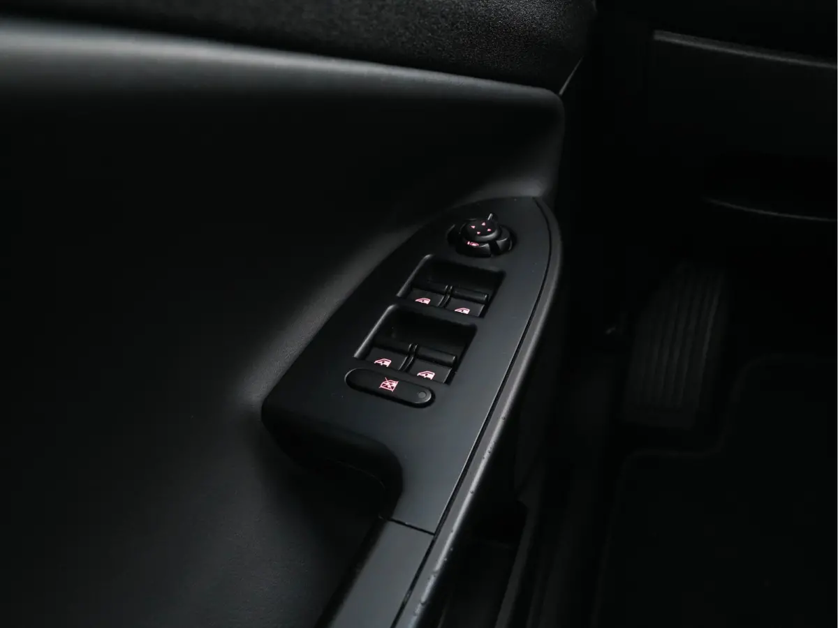 1.6 JTDm Super Aut. *NAVI-FULLMAP | SPORTSEATS | SHIFTPADDLES | ECC | PDC | CRUISE | 18''ALU*