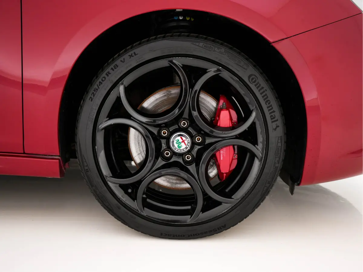1.6 JTDm Super Aut. *NAVI-FULLMAP | SPORTSEATS | SHIFTPADDLES | ECC | PDC | CRUISE | 18''ALU*