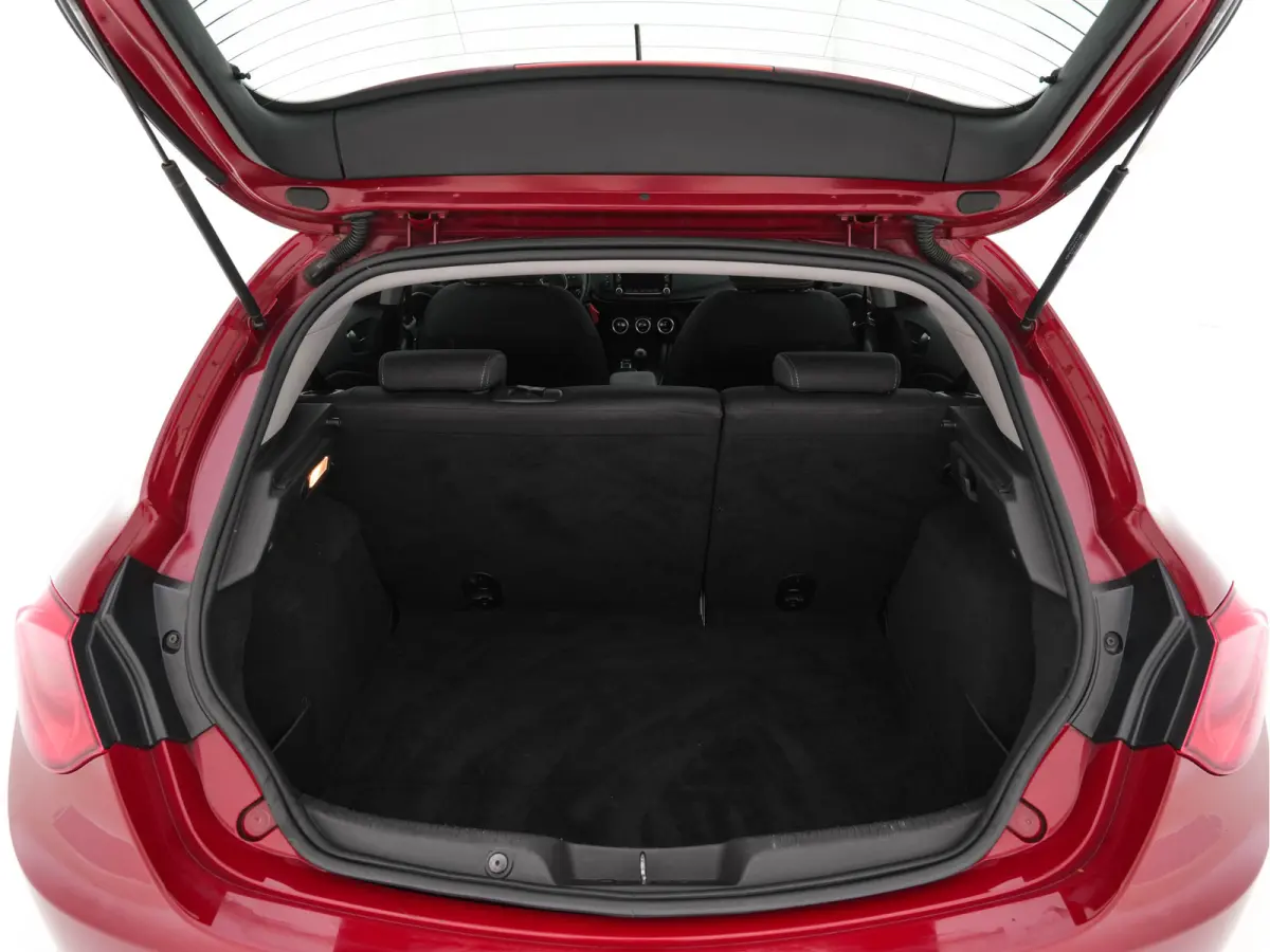 1.6 JTDm Super Aut. *NAVI-FULLMAP | SPORTSEATS | SHIFTPADDLES | ECC | PDC | CRUISE | 18''ALU*