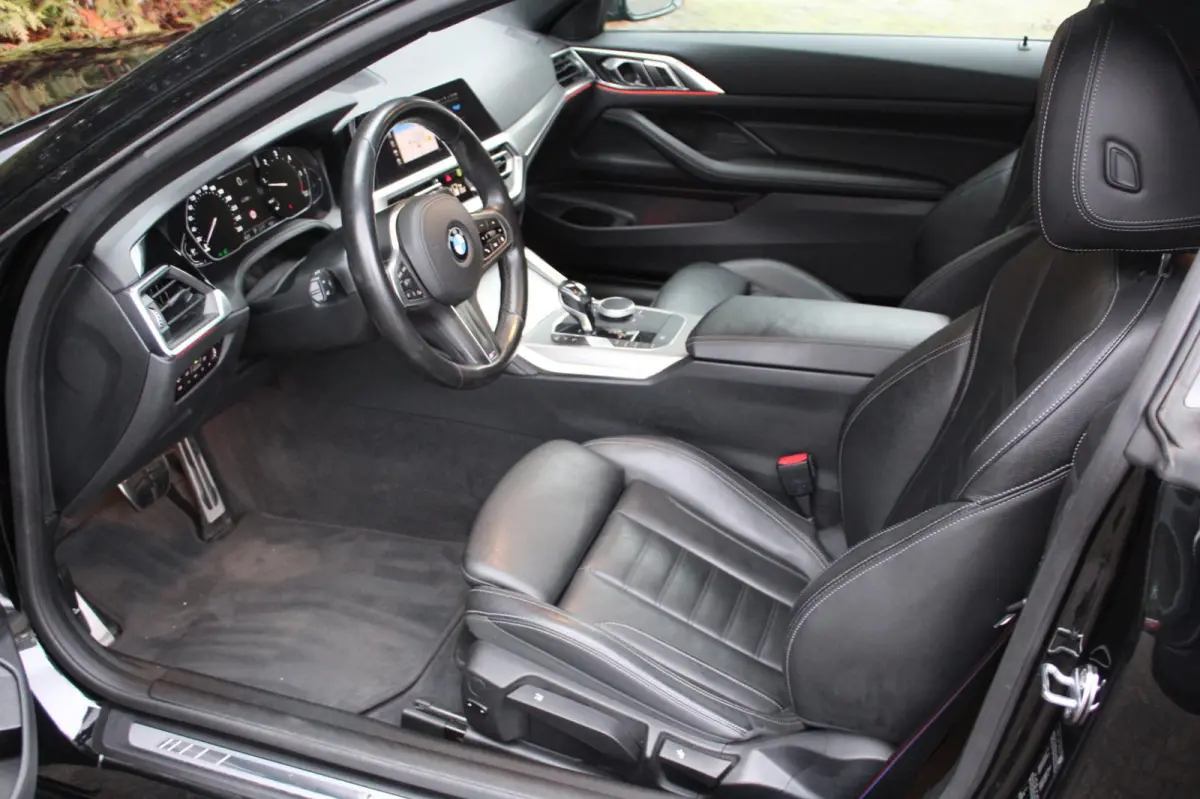 420d xDrive High Executive 190PK | M- sportpakket| BTW-AUTO | CAMERA | Panoramadak | LEDER |Sportstoelen