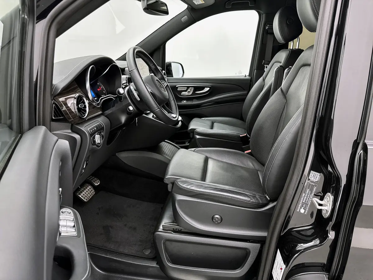 300d L3 4-Matic Avantgarde 7-zitplaatsen AMG-Line Vol opties Airmatic Stoelventilatie Nappa leder Extra Lang