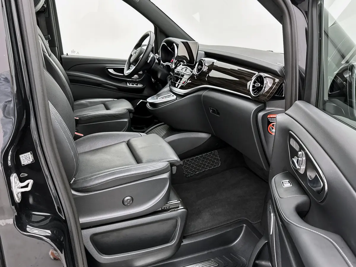300d L3 4-Matic Avantgarde 7-zitplaatsen AMG-Line Vol opties Airmatic Stoelventilatie Nappa leder Extra Lang