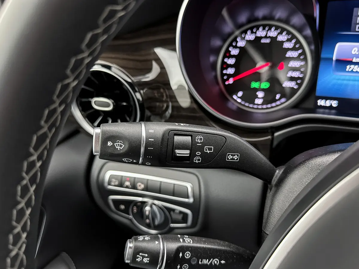 300d L3 4-Matic Avantgarde 7-zitplaatsen AMG-Line Vol opties Airmatic Stoelventilatie Nappa leder Extra Lang