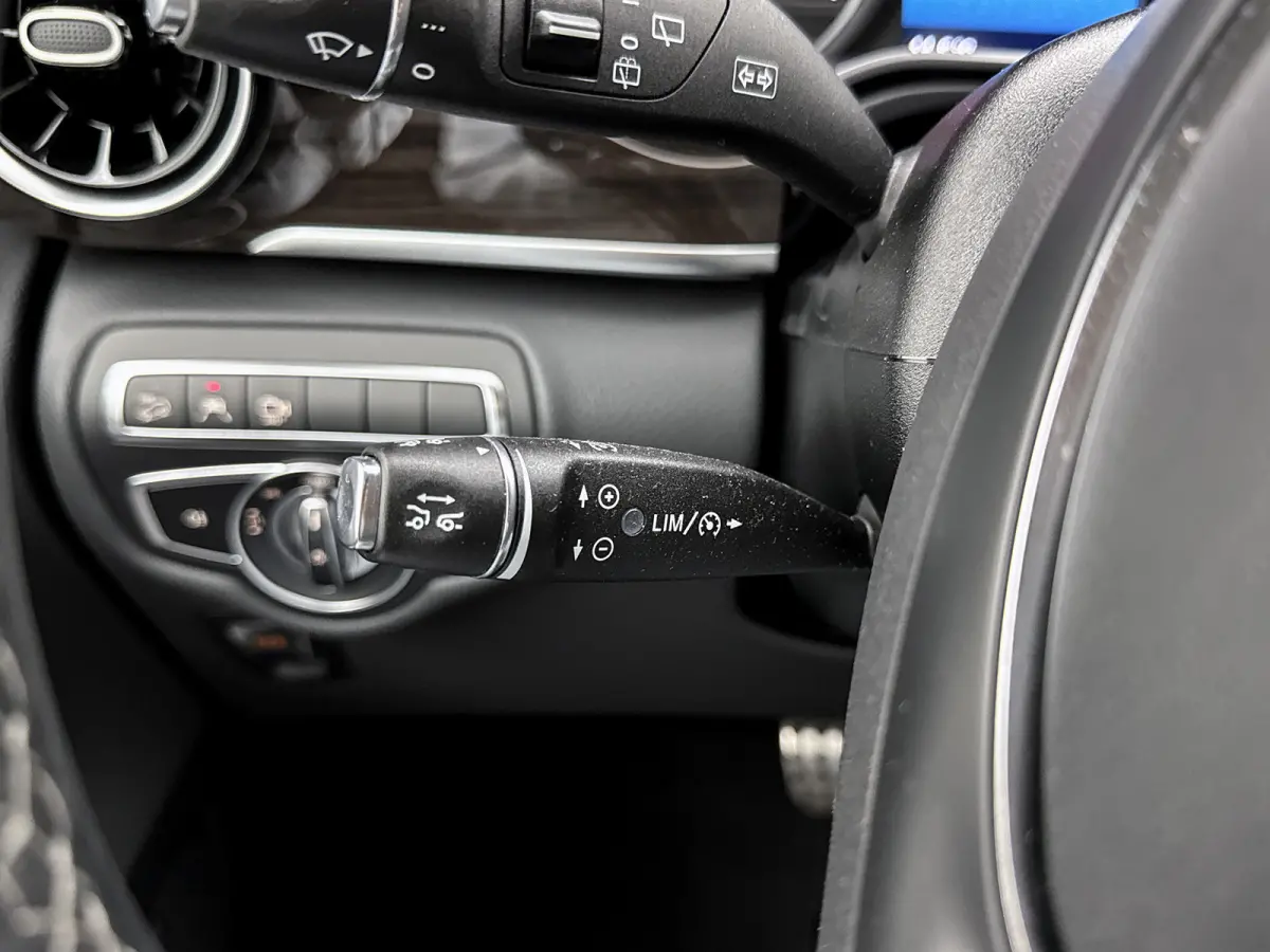 300d L3 4-Matic Avantgarde 7-zitplaatsen AMG-Line Vol opties Airmatic Stoelventilatie Nappa leder Extra Lang