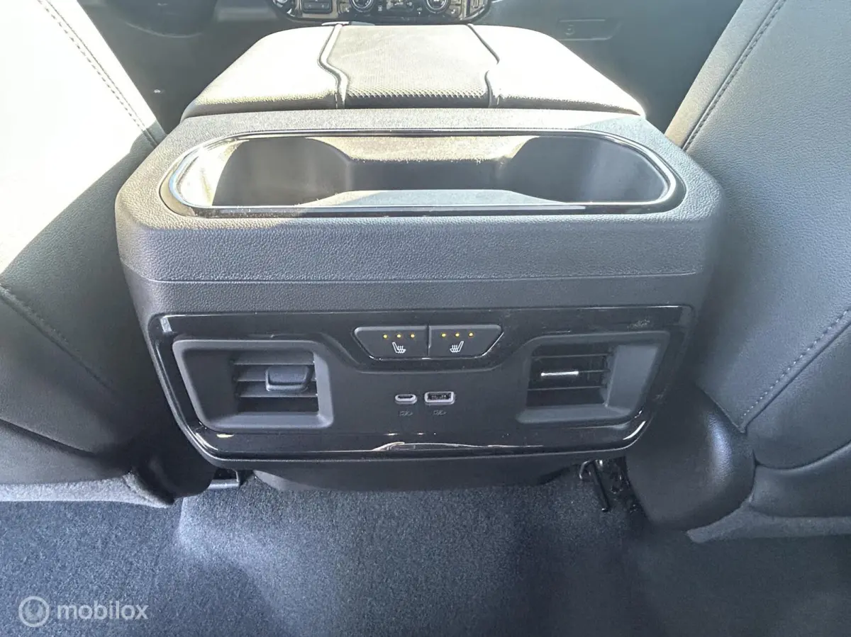 USA ZR2 6.2 V8