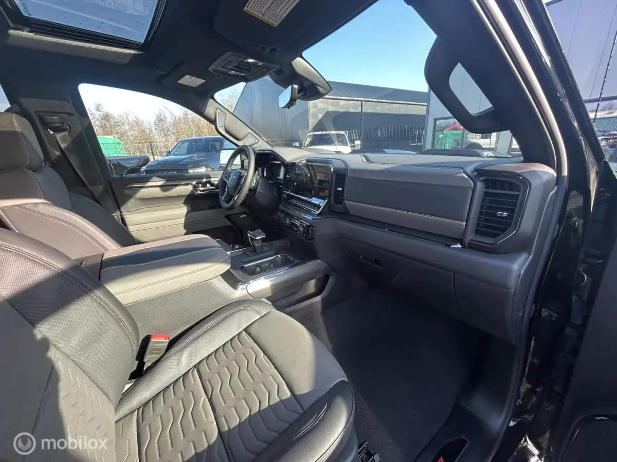 USA ZR2 6.2 V8