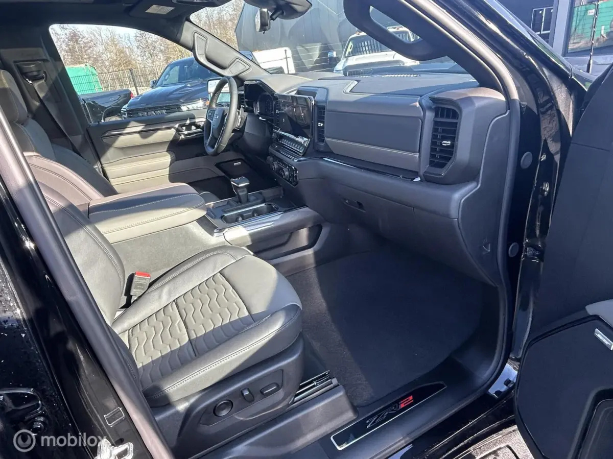 USA ZR2 6.2 V8
