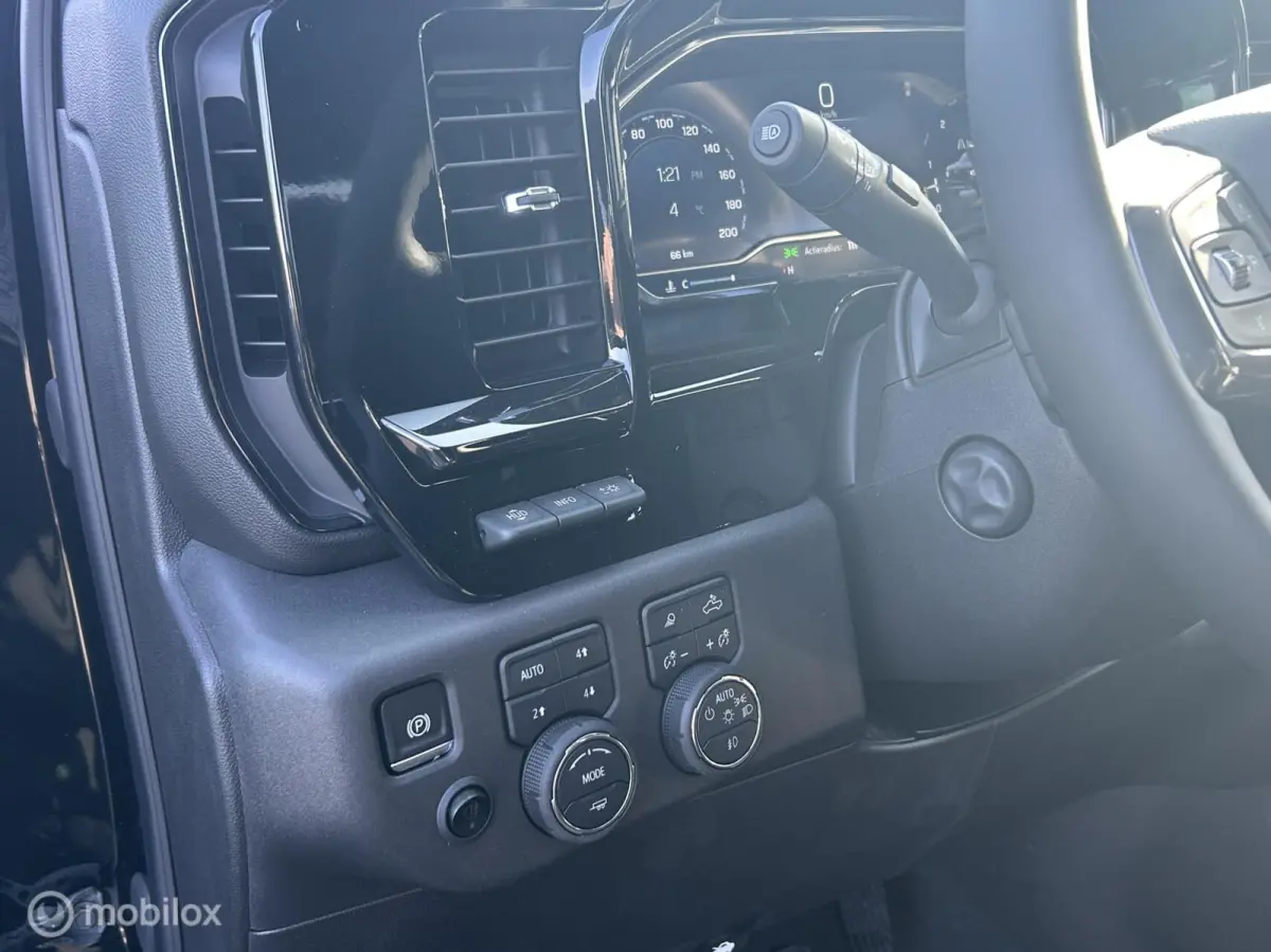 USA ZR2 6.2 V8
