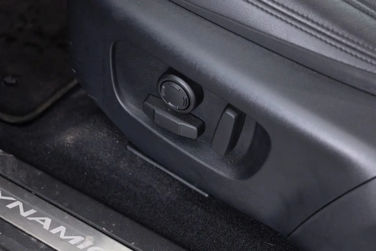 P300e AWD R-Dynamic S | SCHUIFDAK | CARPLAY | Full LED | LEDER | EL. Stoel | PHEV