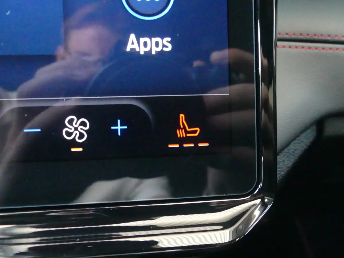 1.0 EcoBoost ST-Line | CAMERA | STUUR+STOEL+VOORRUITVERWARMING | ELEKTRISCHE ACHTERKLEP | APPLE CARPLAY / ANDRIOD AUTO | NAVI |