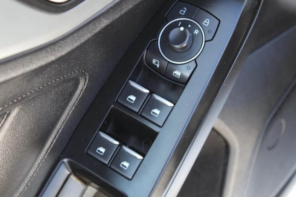 1.0 EcoBoost Hybrid ST Line Style 155PK | Stoel/stuurverwarming | Parkeersensoren | Apple/Android Carplay