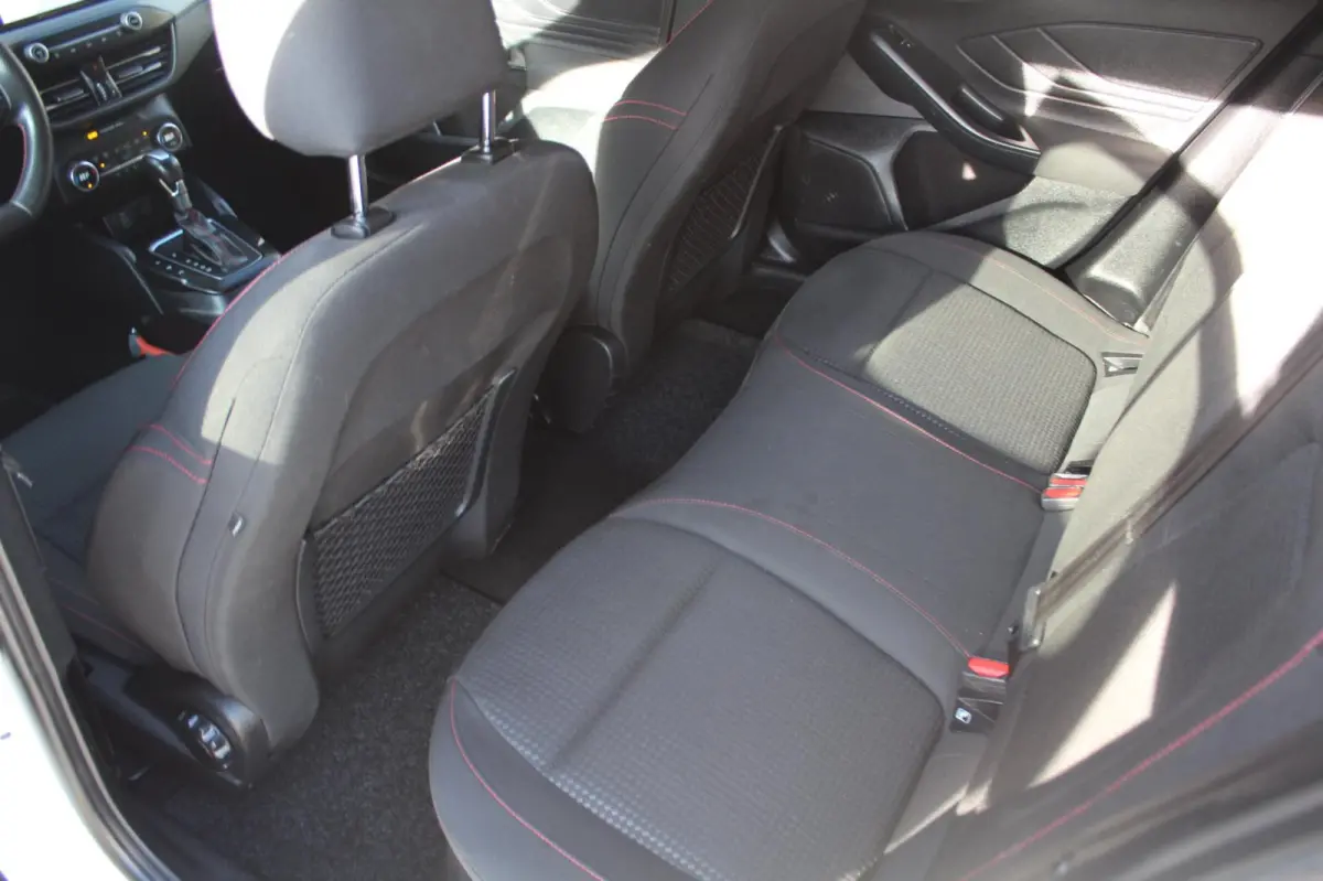 1.0 EcoBoost Hybrid ST Line Style 155PK | Stoel/stuurverwarming | Parkeersensoren | Apple/Android Carplay
