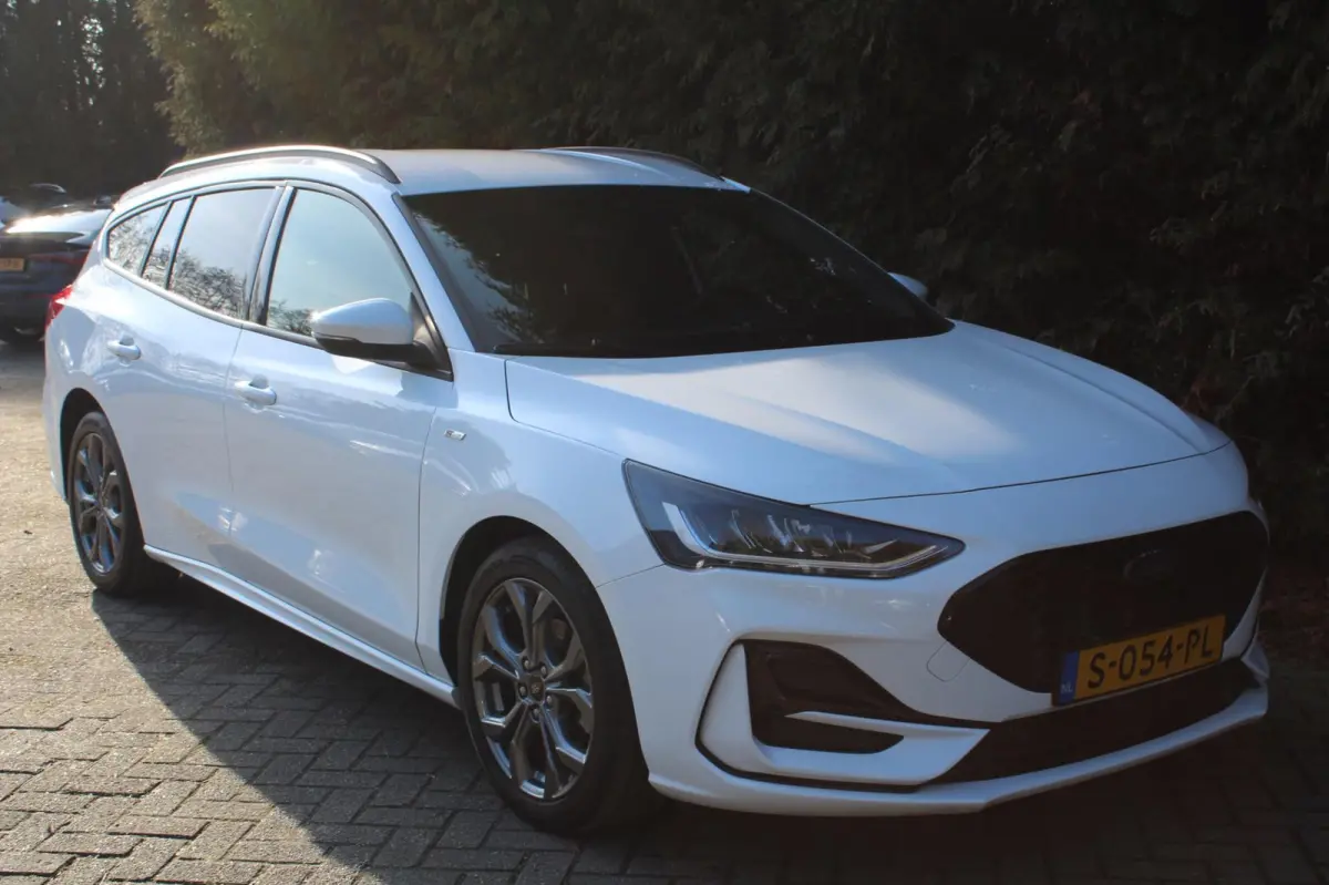 1.0 EcoBoost Hybrid ST Line Style 155PK | Stoel/stuurverwarming | Parkeersensoren | Apple/Android Carplay
