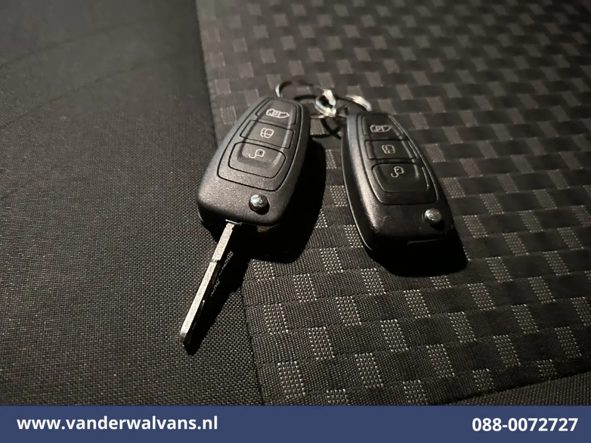2.0 TDCI 131pk Bakwagen Laadklep Euro6 Airco | 1040kg laadvermogen | Cruisecontrol | Verwarmde voorruit Bijrijdersbank