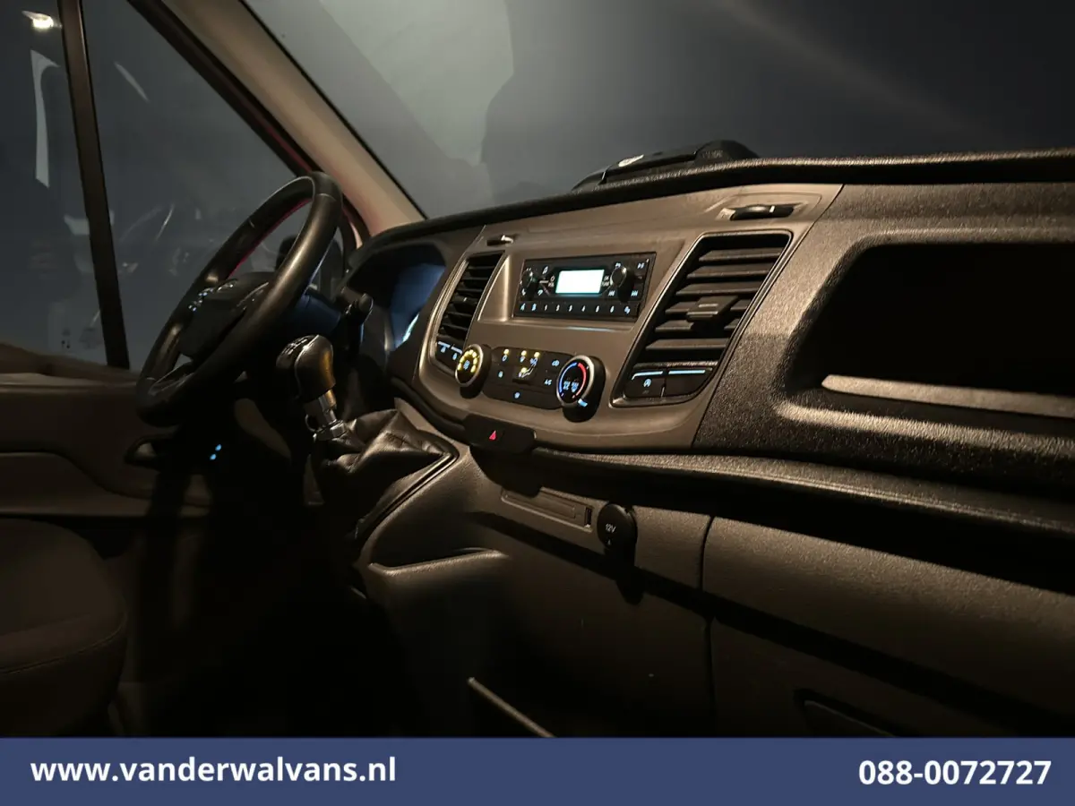 2.0 TDCI 131pk Bakwagen Laadklep Euro6 Airco | 1040kg laadvermogen | Cruisecontrol | Verwarmde voorruit Bijrijdersbank