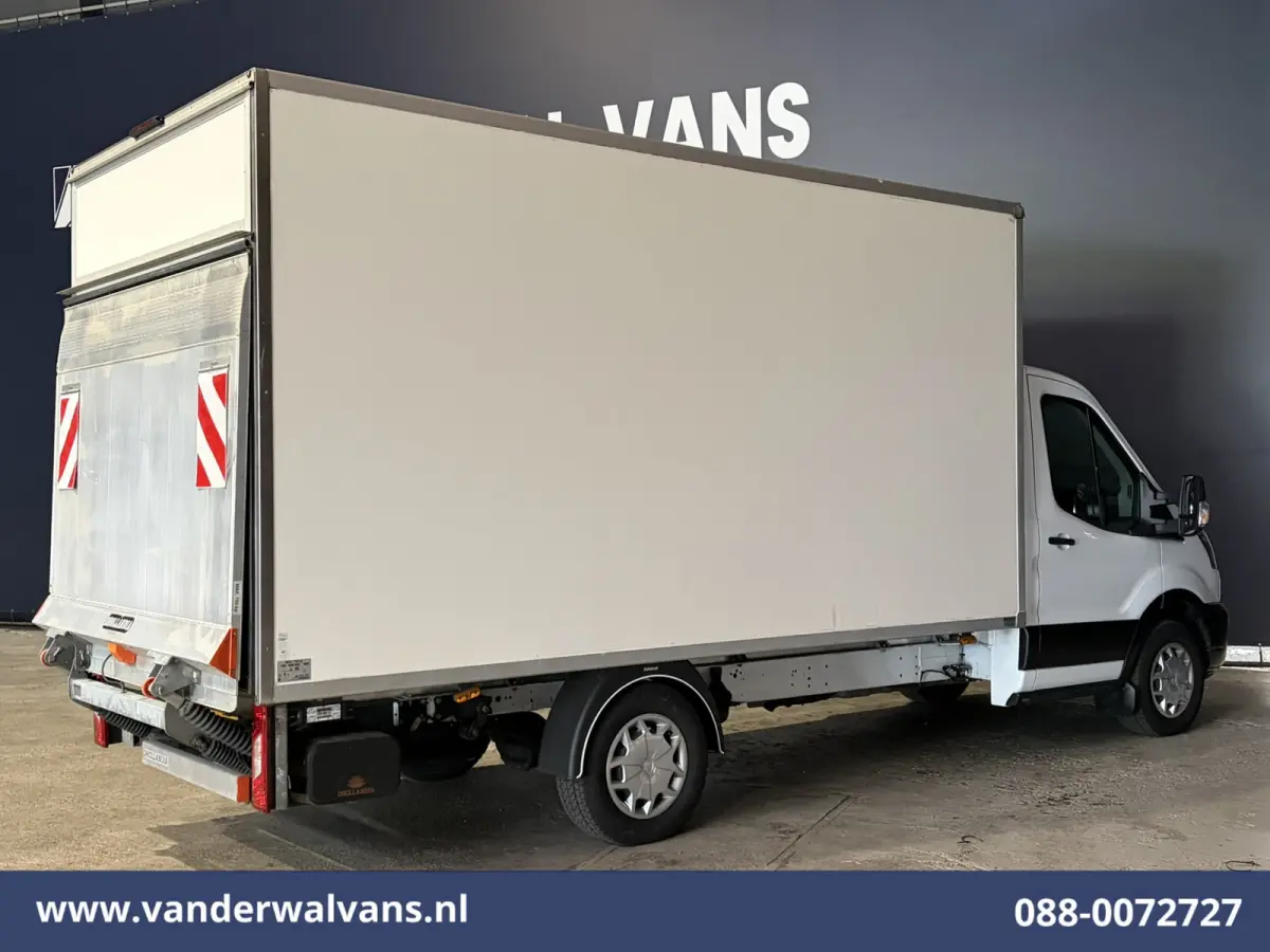 2.0 TDCI 131pk Bakwagen Laadklep Euro6 Airco | 1040kg laadvermogen | Cruisecontrol | Verwarmde voorruit Bijrijdersbank