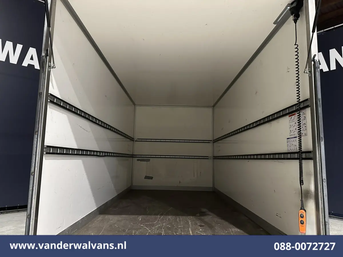 2.0 TDCI 131pk Bakwagen Laadklep Euro6 Airco | 1040kg laadvermogen | Cruisecontrol | Verwarmde voorruit Bijrijdersbank