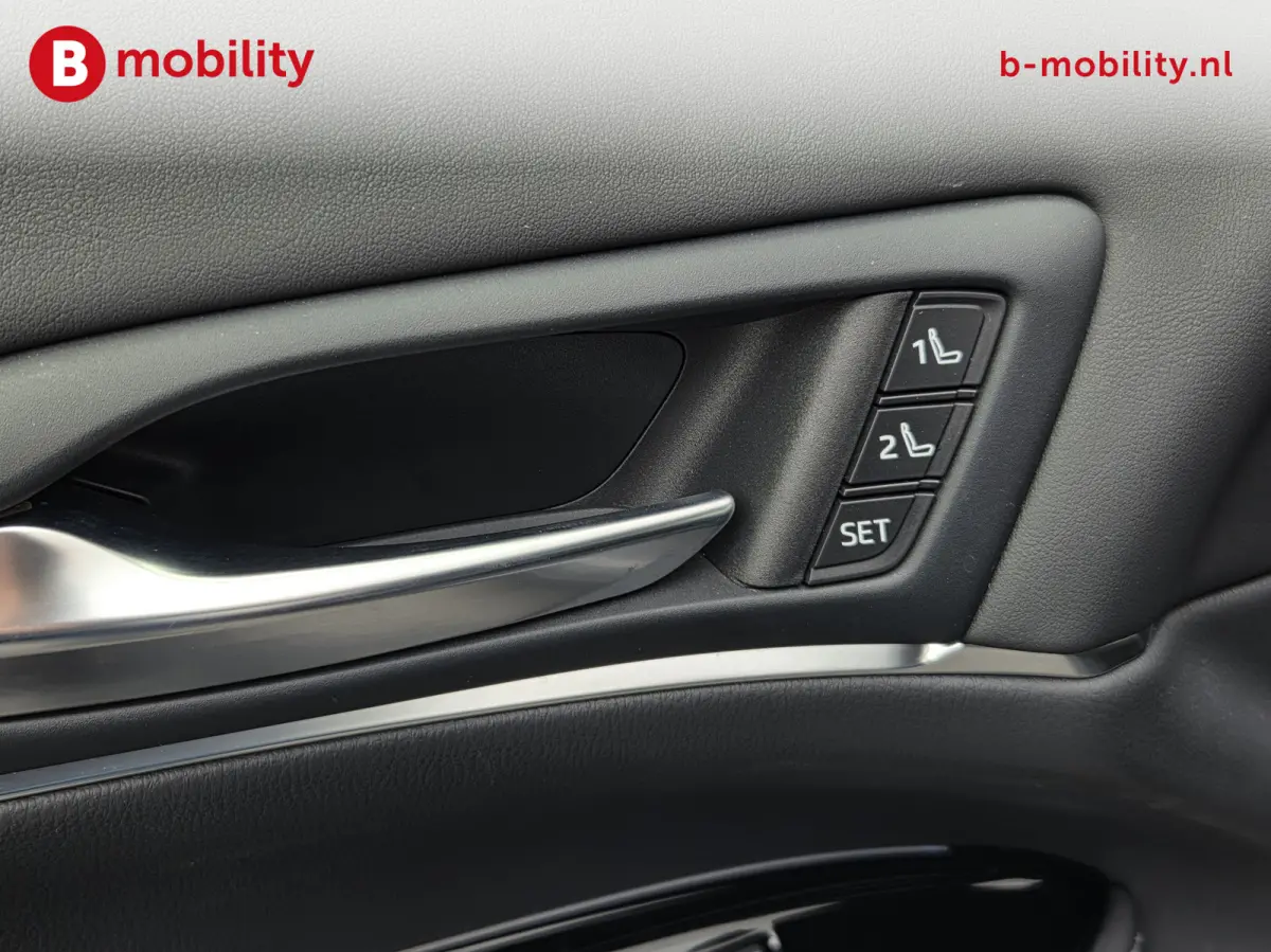 Prestige Camera Adapt. Cruise Control Panoramadak JBL | Leer | Stoelverwarming/Ventilatie | Apple CarPlay
