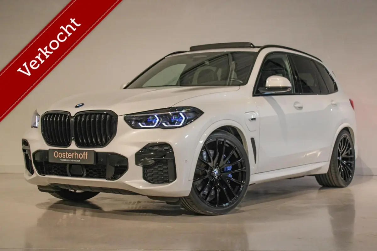 xDrive45e High Executive M-sport Pro SKYL | LASER