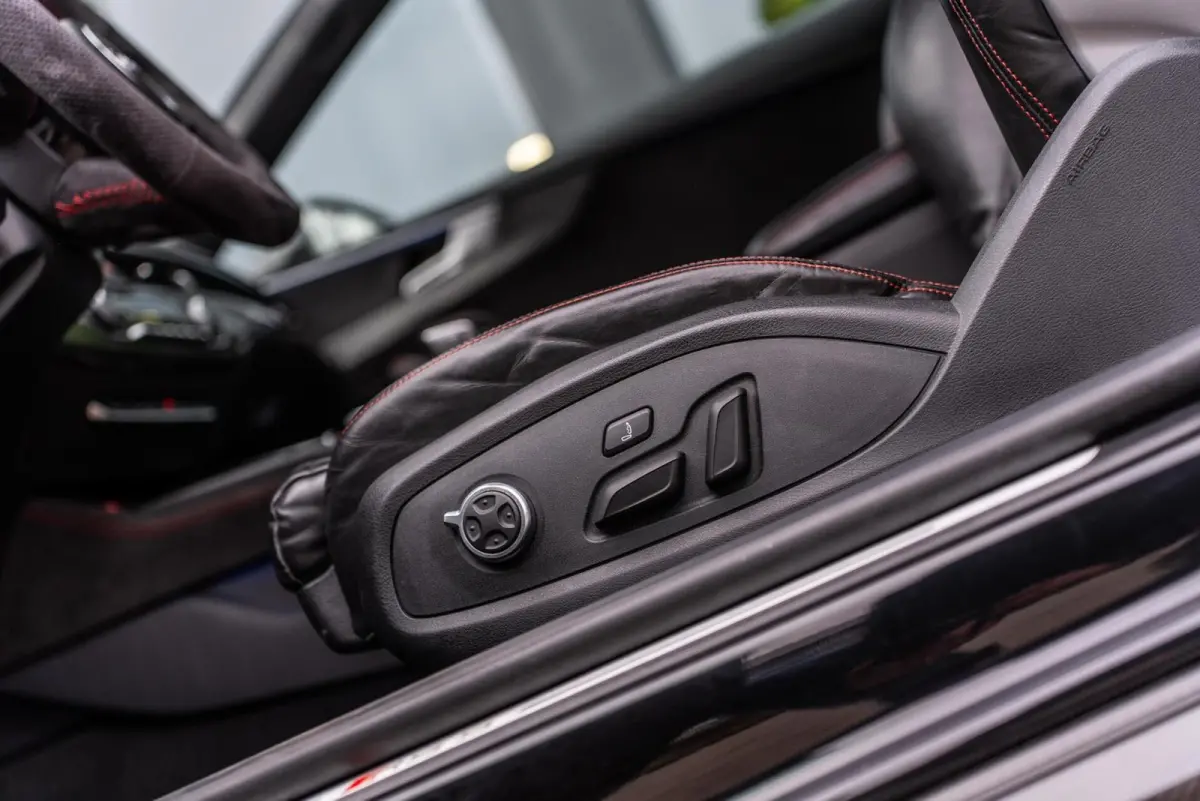 2.9 TFSI Quattro|CARBON|KERAMISCH|MEMORY|B&O|20''