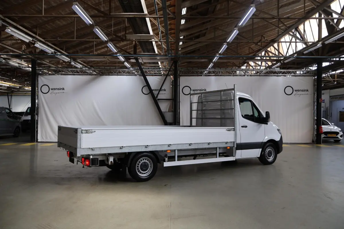 315 CDI | Aut. | L3 | Chassis | Pro | Airco | Cruise Control | Zijwindassistent | Lane Assist | Comfort-bestuurdersstoel | 3-zits | Apple Carplay/Android Auto | ELKE OPBOUW MOGELIJK