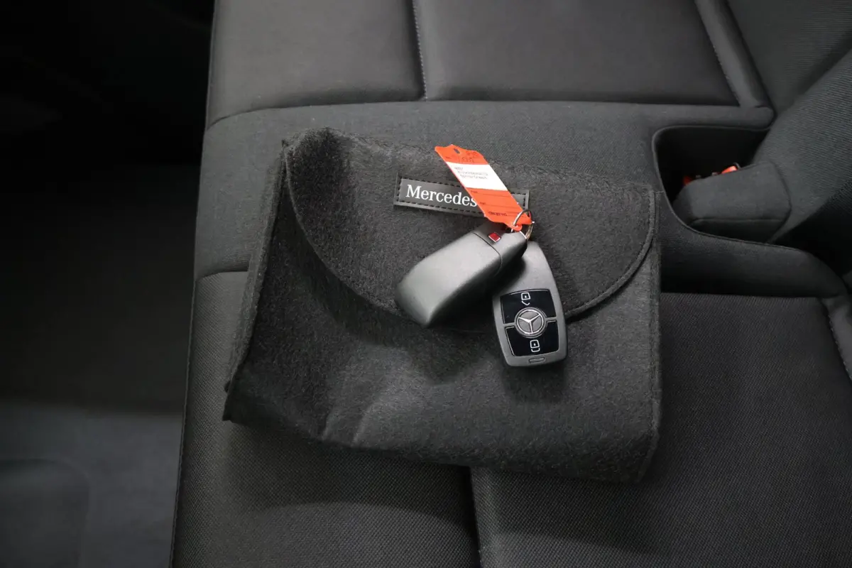 315 CDI | Aut. | L3 | Chassis | Pro | Airco | Cruise Control | Zijwindassistent | Lane Assist | Comfort-bestuurdersstoel | 3-zits | Apple Carplay/Android Auto | ELKE OPBOUW MOGELIJK