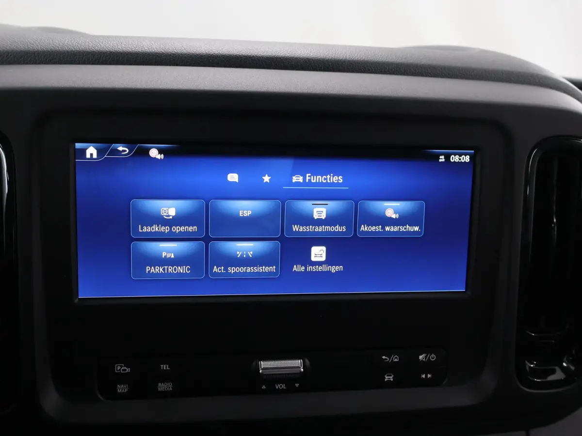 129 L2 PRO 90kWh | Snelladen 110 KWh | Parkeerpakket | Comfortbestuurdersstoel | Dodehoekassistent | Navigatie | 360KM range |