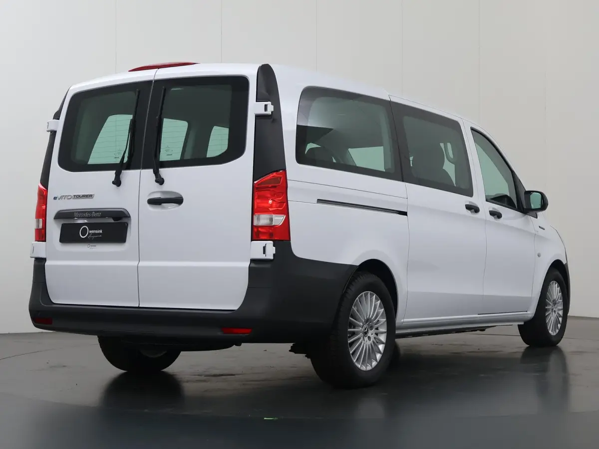 129 L2 PRO 90kWh | Snelladen 110 KWh | Parkeerpakket | Comfortbestuurdersstoel | Dodehoekassistent | Navigatie | 360KM range |
