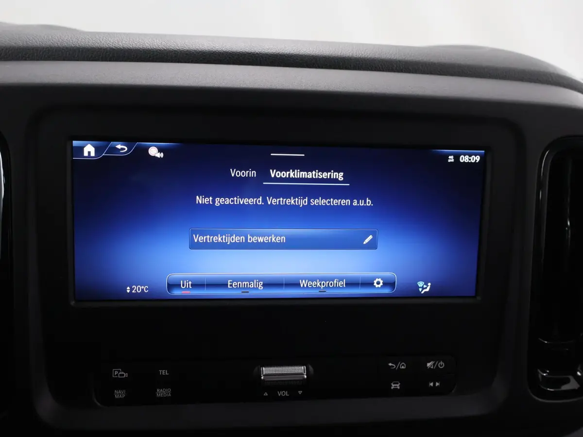 129 L2 PRO 90kWh | Snelladen 110 KWh | Parkeerpakket | Comfortbestuurdersstoel | Dodehoekassistent | Navigatie | 360KM range |