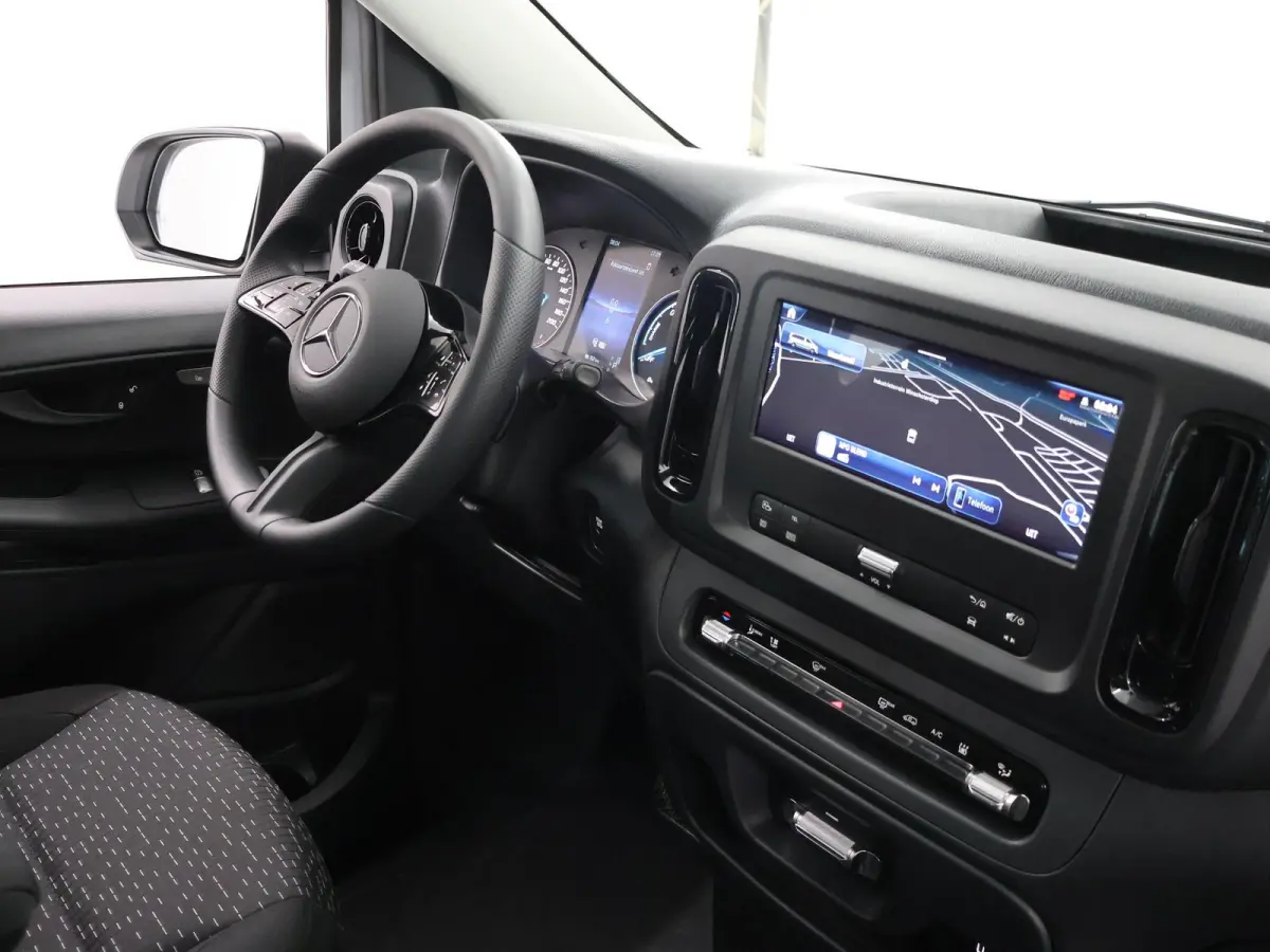129 L2 PRO 90kWh | Snelladen 110 KWh | Parkeerpakket | Comfortbestuurdersstoel | Dodehoekassistent | Navigatie | 360KM range |