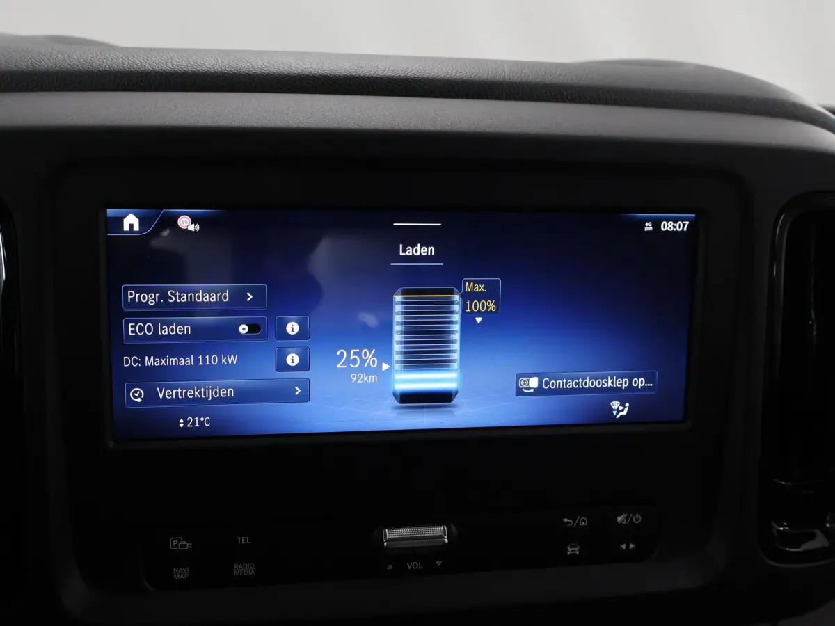 129 L2 PRO 90kWh | Snelladen 110 KWh | Parkeerpakket | Comfortbestuurdersstoel | Dodehoekassistent | Navigatie | 360KM range |