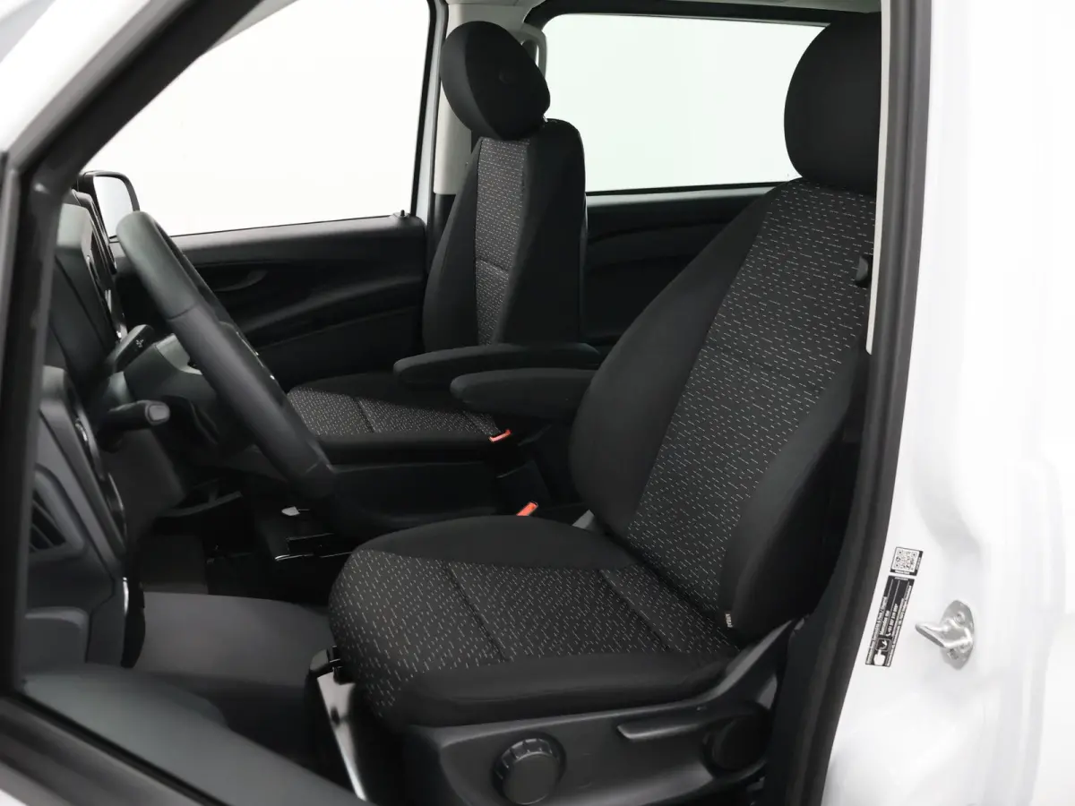 129 L2 PRO 90kWh | Snelladen 110 KWh | Parkeerpakket | Comfortbestuurdersstoel | Dodehoekassistent | Navigatie | 360KM range |