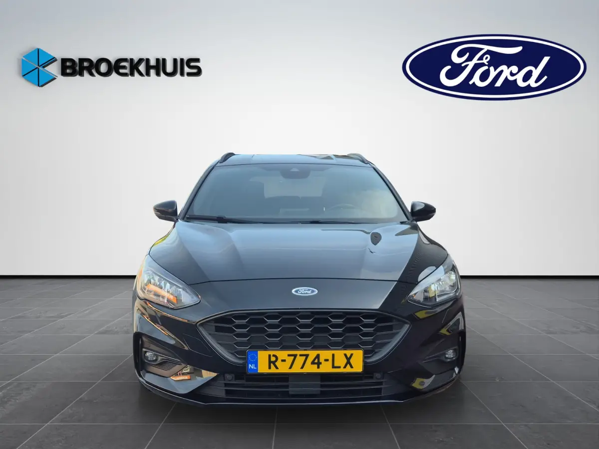 1.5 EcoBoost 150pk ST Line Automaat | Technology Pack | Stoelverwaming | 18" LMV | Privacy Glass |