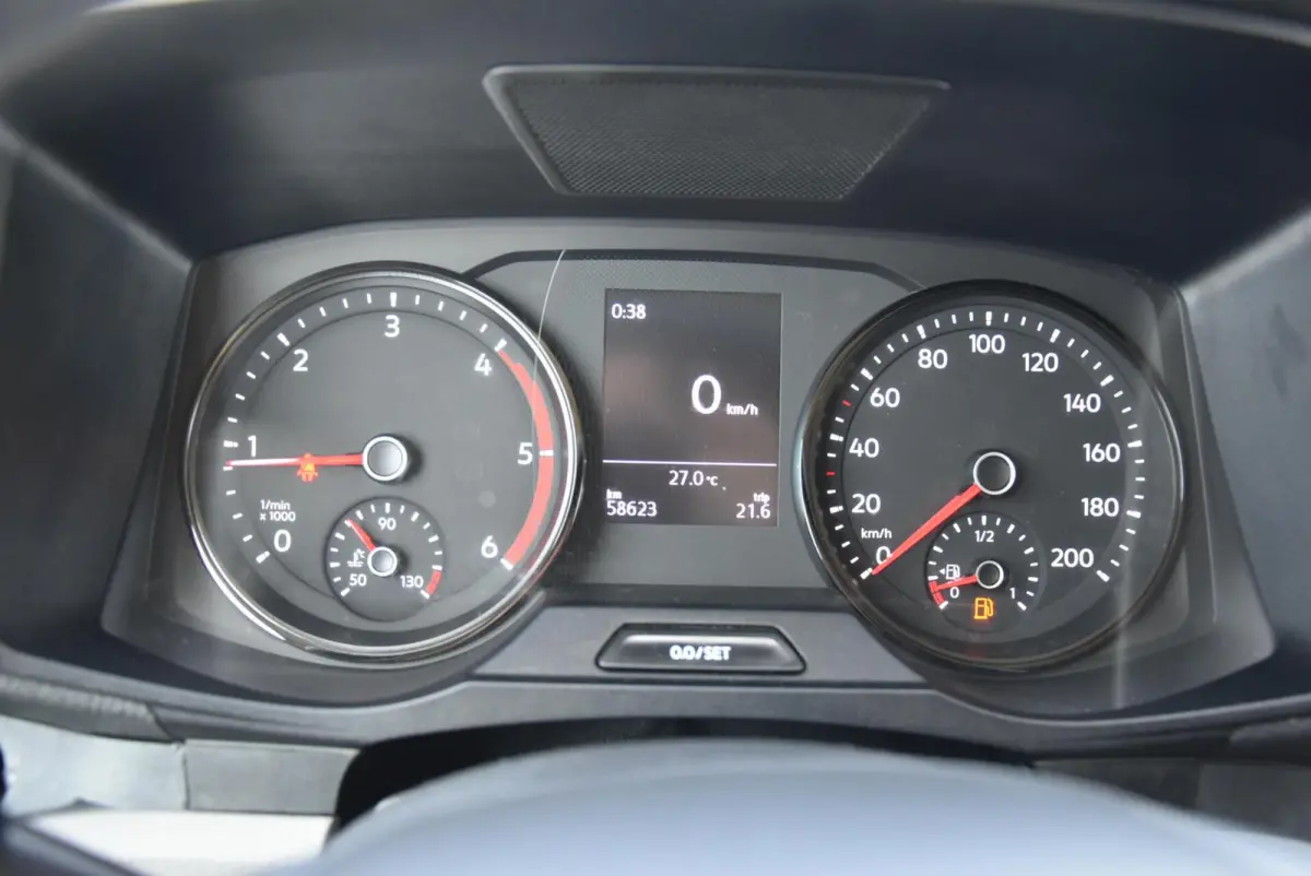 Bestel 35 2.0 TDI L4H3 Highline