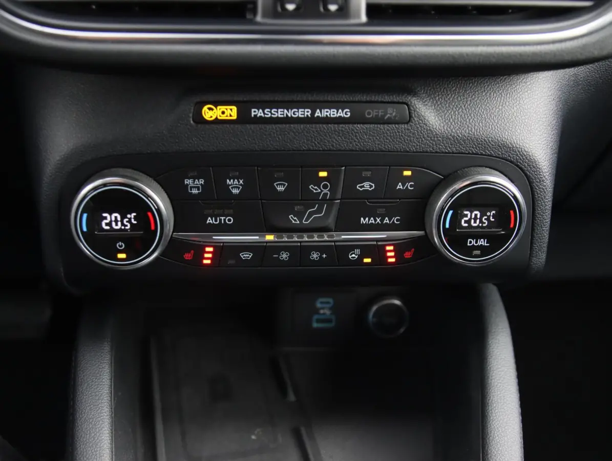 2.5 PHEV 225PK Titanium | ACC | Trekhaak |