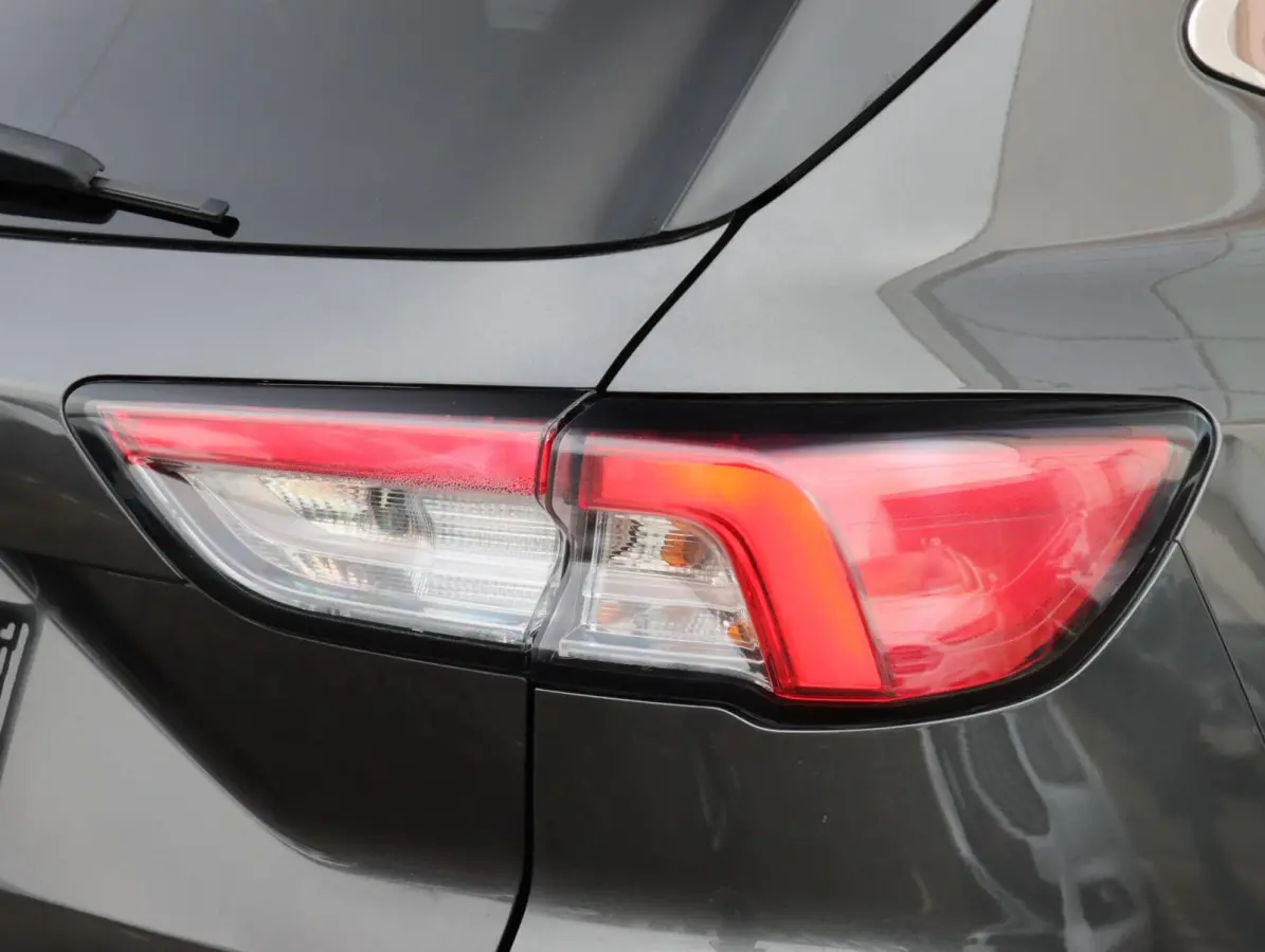 2.5 PHEV 225PK Titanium | ACC | Trekhaak |