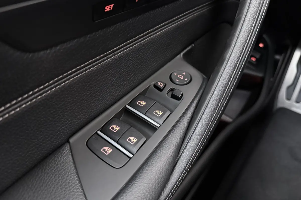 530e M-Sport Laser-LED Leder/Sportstoel Camera Carplay
