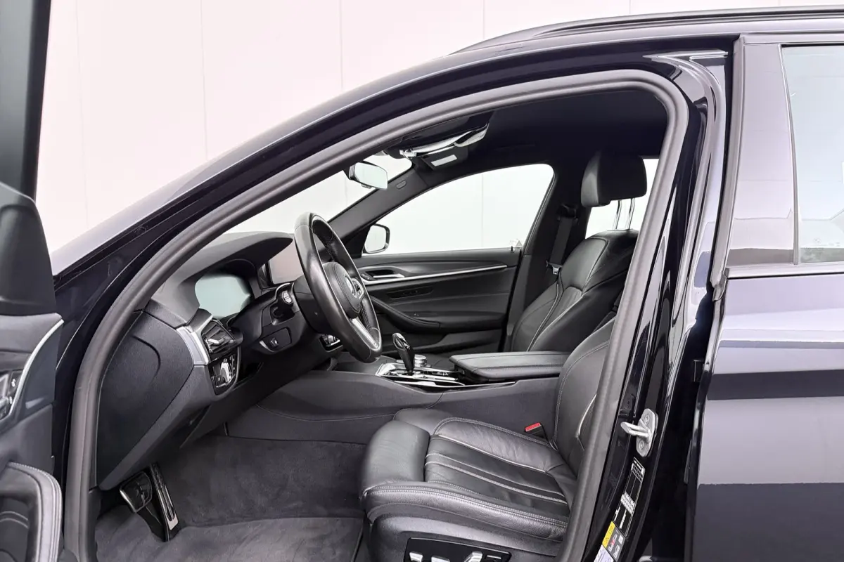530e M-Sport Laser-LED Leder/Sportstoel Camera Carplay